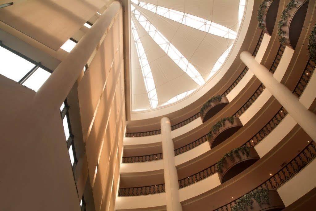 Savoy Suites Большая Нойда Экстерьер фото